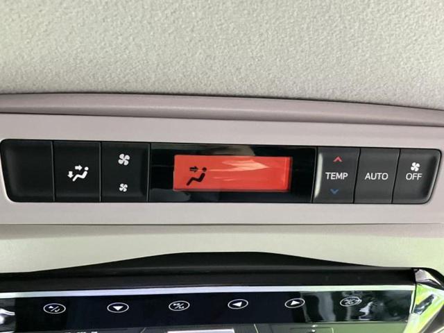 エスクァイア ハイブリッドＧｉ　ＴＲＤエアロ／社外　９インチ　ＳＤナビ／フリップダウンモニター／両側電動スライドドア／シートヒーター　前席／車線逸脱防止支援システム／シート　合皮／ドライブレコーダー　社外／ヘッドランプ　ＬＥＤ（42枚目）