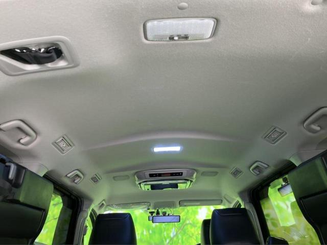 エスクァイア ハイブリッドＧｉ　ＴＲＤエアロ／社外　９インチ　ＳＤナビ／フリップダウンモニター／両側電動スライドドア／シートヒーター　前席／車線逸脱防止支援システム／シート　合皮／ドライブレコーダー　社外／ヘッドランプ　ＬＥＤ（49枚目）