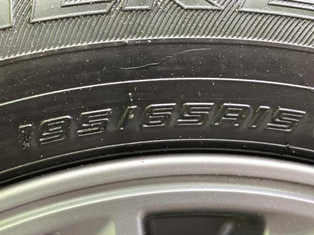 エスクァイア ハイブリッドＧｉ　ＴＲＤエアロ／社外　９インチ　ＳＤナビ／フリップダウンモニター／両側電動スライドドア／シートヒーター　前席／車線逸脱防止支援システム／シート　合皮／ドライブレコーダー　社外／ヘッドランプ　ＬＥＤ（52枚目）