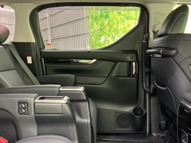 アルファード Ｓ　Ｃパッケージ　純正　９インチ　ＳＤナビ／デジタルインナーミラー／トヨタセーフティセンス／両側電動スライドドア／エアーシート　前席／車線逸脱防止支援システム／シート　合皮／電動バックドア／ドライブレコーダー　社外（24枚目）