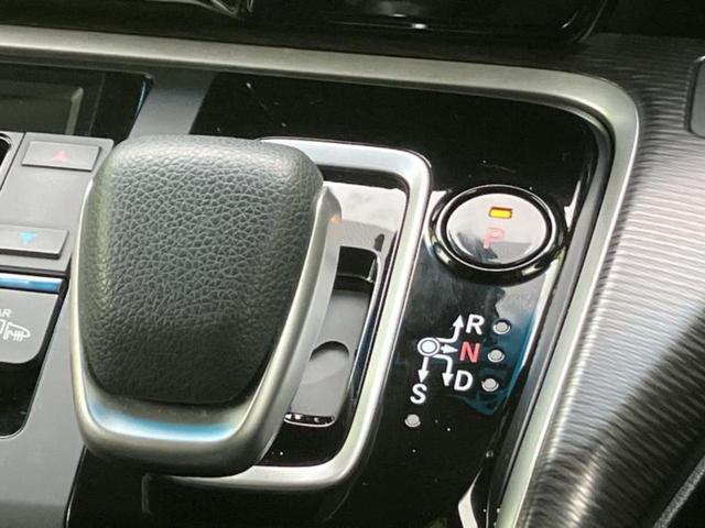 ステップワゴンスパーダ eHEVスパーダG・ホンダセンシング 新品タイヤ/純正 10インチ SDナビ/フリップダウンモニター 純正 9インチ/ホンダセンシング/両側電動スライドドア/車線逸脱防止支援システム/ヘッドランプ LED/USBジャック バックカメラ(18枚目)