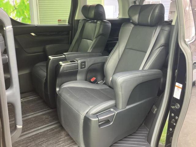 アルファード Ｓ　Ｃパッケージ　新品タイヤ／ディスプレイオーディオ＋ナビ９インチ／デジタルインナーミラー／トヨタセーフティセンス／両側電動スライドドア／エアーシート　前席／車線逸脱防止支援システム／シート　合皮　衝突被害軽減システム（7枚目）