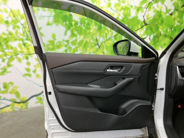 エクストレイル ４ＷＤ　Ｘ　ｅ－４ＯＲＣＥ　保証書／純正　１２．３インチ　メモリーナビ／インテリジェントルームミラー／エマージェンシーブレーキ／シートヒーター　前席／アラウンドビューモニター／車線逸脱防止支援システム／電動バックドア　電動シート（24枚目）