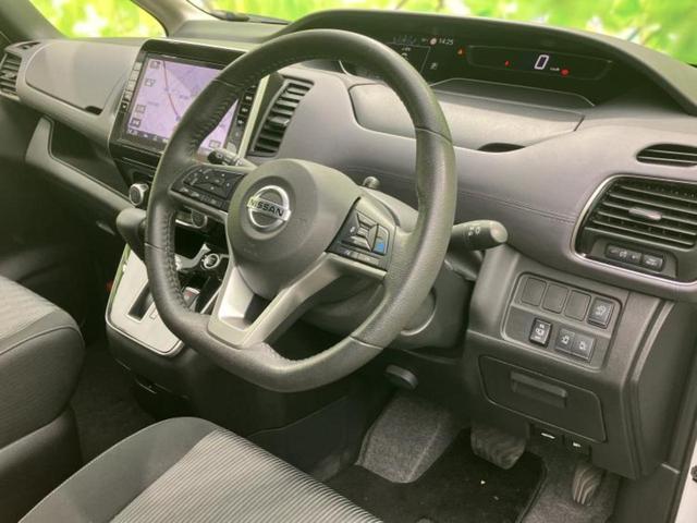 セレナ ハイウェイスターＶ　純正　１０インチ　ＳＤナビ／インテリジェントルームミラー／エマージェンシーブレーキ／両側電動スライドドア／アラウンドビューモニター／車線逸脱防止支援システム／プロパイロット／ドライブレコーダー　純正（5枚目）