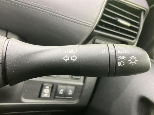 セレナ ハイウェイスターＶ　純正　１０インチ　ＳＤナビ／インテリジェントルームミラー／エマージェンシーブレーキ／両側電動スライドドア／アラウンドビューモニター／車線逸脱防止支援システム／プロパイロット／ドライブレコーダー　純正（16枚目）