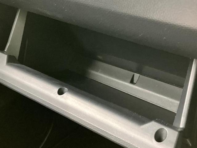 ルーミー カスタムＧ　純正　ＳＤナビ／スマートアシスト（トヨタ・ダイハツ）／両側電動スライドドア／車線逸脱防止支援システム／ヘッドランプ　ＬＥＤ／ＵＳＢジャック／Ｂｌｕｅｔｏｏｔｈ接続／ＥＴＣ／ＥＢＤ付ＡＢＳ　バックカメラ（33枚目）