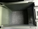 WECARSでは各商談席に大型モニターをご用意しております!見やすい大画面でゆったりと全国の在庫をご覧いただけます!是非ご来店お待ちしております!