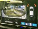 後方確認をサポートするモニターは、駐車時の安全性を高めます。ガイドライン表示で、狭い場所でもスムーズに駐車できます。運転の苦手な方にもおすすめです。