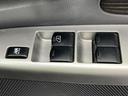 日々の運転を支えるスイッチ類を備えています。感覚的な操作が可能で、快適なドライブをサポートするでしょう。