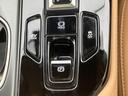 電子パーキングブレーキとブレーキホールドで、安全運転をサポート。操作性も高く、運転に集中できます。機能的な装備です。