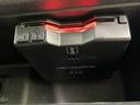 ETC車載器を搭載で、料金所でのスムーズな通過が可能。お支払いの手間が省け、快適な移動を実現します。