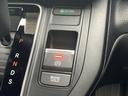 エコドライブをサポートするECOモードスイッチ。燃費効率を高め、環境負荷を低減する機能が搭載されています。