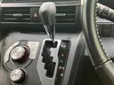 スムーズなギアチェンジを実現し、快適なドライブをサポートします。操作感も良く、運転の楽しさを引き立てます。