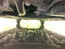 車両前方側の下廻り画像です。エンジン付近から車両中央部までの状態を確認いただけます。◆ご購入前に気になる下廻りの様子を把握したい方は、店頭スタッフまでお問い合わせ下さい。