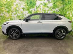 ��餫�ʥܥǥ��饤��ȡ��������줿���륨�åȤ���ħŪ�ʥ����ɥӥ塼���Բ�Ū�ʥ���������Ф��ޤ��� 2