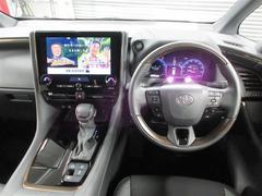 運転席はその車の重要ポイント。ぜひ実際にご乗車ください。お待ちしております。 5