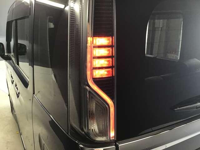 フレアワゴンカスタムスタイル カスタムＨＶ　ＸＴ　全方位モニター　ナビ　ＥＴＣ　両側電動　アラウンドビューモニター　両面パワースライドドア　ＬＥＤランプ　地デジ　Ｂカメラ　エアバッグ　スマキー　リアコーナーセンサー　サイドエアバッグ　ＡＢＳ　ナビＴＶ（14枚目）