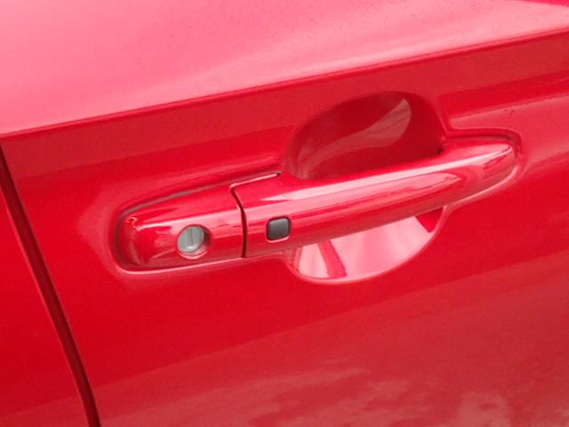 �^�]�Ȃ̃h�A�̓X�}�[�g�L�[��g�ɂ��Ă���΁A�w��ЂƂŊJ���ł���y���N�G�X�g�X�C�b�`�z�I