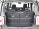 リヤシートも全車消毒済み。シートの後ろに収納スペースがあります。旅行バックやちょっとしたレジャー用品も積みこめそうですね！