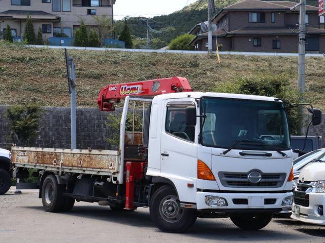 ヒノレンジャー ベースグレード　４段クレーン　差し違いアウトリガー　角足　ラジコン付き　荷台内寸５５７ｃｍ　２１３ｃｍ　最大積載量２４００ｋｇ　標準ロングボディ（10枚目）