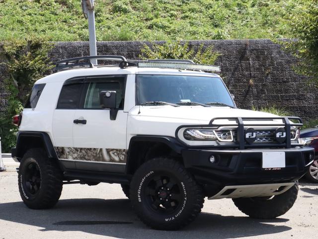 ＦＪクルーザー 　４．０　４ＷＤ　トレイルチームエディション　左ハンドル　ＴＲＤホイール　ＴＲＤマフラー　社外ヘッドライト　テール　カロッツェリアフルセグナビ　Ｂカメラ　ＢＴ　エアブラシペイント（10枚目）