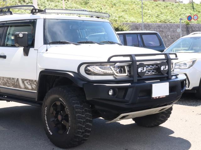 ＦＪクルーザー 　４．０　４ＷＤ　トレイルチームエディション　左ハンドル　ＴＲＤホイール　ＴＲＤマフラー　社外ヘッドライト　テール　カロッツェリアフルセグナビ　Ｂカメラ　ＢＴ　エアブラシペイント（15枚目）