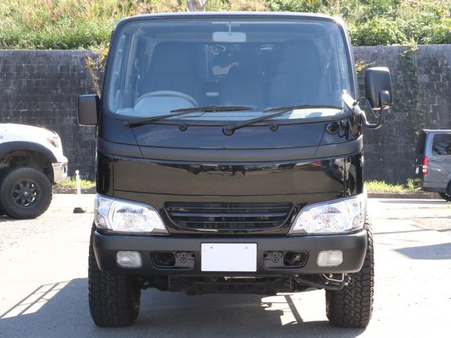 ダイナトラック Ｗキャブロング　ダブルキャブ　３インチボディリフト　オーバーフェンダー　後期ルックヘッドライト　　Ｒｒパイプフェンダー（9枚目）