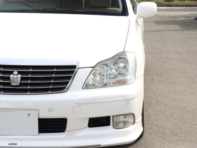 クラウン ロイヤルサルーン ベージュ本革シート サンルーフ カールソン20インチAW ローダウン 後期バンパー モデリスタフルエアロ シートヒーター(9枚目)