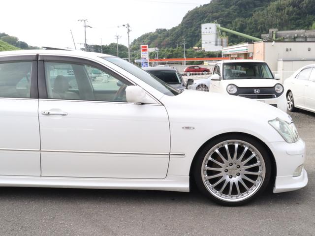 クラウン ロイヤルサルーン ベージュ本革シート サンルーフ カールソン20インチAW ローダウン 後期バンパー モデリスタフルエアロ シートヒーター(14枚目)