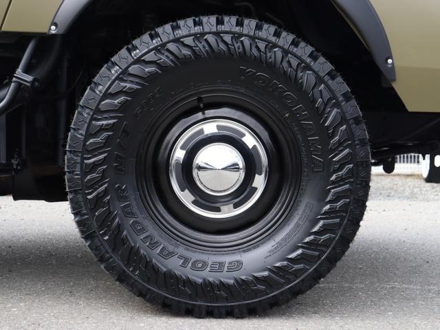 ダイナトラック Wキャブロングジャストロー ダブルキャブ リフトアップ 輸出ホイール ジオランダーMT 2500cc ディーゼルターボ マットカーキ オーバーフェンダー パイプフェンダー 後期ルックヘッドライト シートカバー マフラー(17枚目)