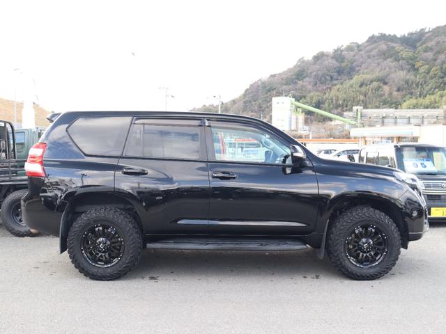 ランドクルーザープラド TX Lパッケージ TX-Lパッケージ 2.8ディーゼルターボ 黒革 パワーシート シートヒーター 社外17インチAW ジオランダー マッドタイヤ 釣り キャンプ 四駆 4WD(7枚目)