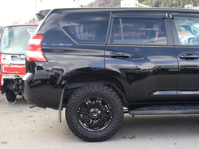 ランドクルーザープラド TX Lパッケージ TX-Lパッケージ 2.8ディーゼルターボ 黒革 パワーシート シートヒーター 社外17インチAW ジオランダー マッドタイヤ 釣り キャンプ 四駆 4WD(20枚目)