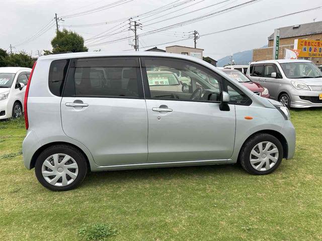 ムーヴ Ｌ　ＥＴＣ　ナビ　キーレスエントリー　アイドリングストップ　電動格納ミラー　ベンチシート　ＣＶＴ　盗難防止システム　ＡＢＳ　ＣＤ　衝突安全ボディ　エアコン　パワーステアリング　パワーウィンドウ（6枚目）