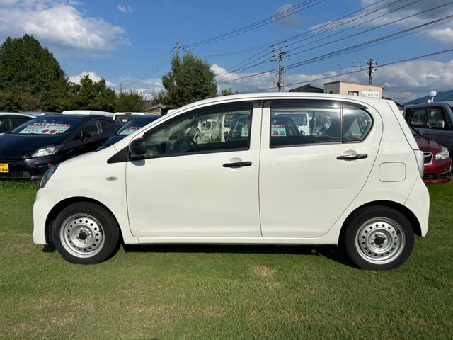 ピクシスエポック 　アイドリングストップ　ＣＶＴ　ＣＤ　ＵＳＢ　ミュージックプレイヤー接続可　エアコン　パワーウィンドウ　運転席エアバッグ　助手席エアバッグ（2枚目）