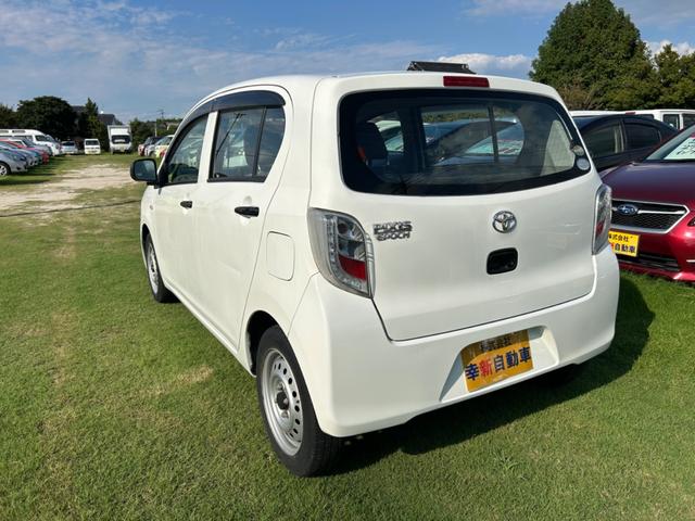 ピクシスエポック 　アイドリングストップ　ＣＶＴ　ＣＤ　ＵＳＢ　ミュージックプレイヤー接続可　エアコン　パワーウィンドウ　運転席エアバッグ　助手席エアバッグ（3枚目）