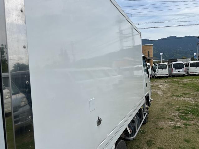 エルフトラック 　冷蔵冷凍車　－３０度　ディーゼル　ＭＴ　後輪ダブル　バックカメラ　キーレスエントリー　電動格納ミラー　ＥＳＣ　エアコン　パワーウィンドウ　運転席エアバッグ　記録簿（10枚目）