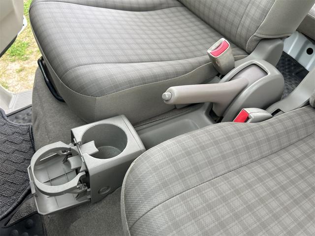 スクラム ＰＣ　ＭＴ　両側スライドドア　盗難防止システム　エアコン　パワーステアリング　運転席エアバッグ　助手席エアバッグ（25枚目）