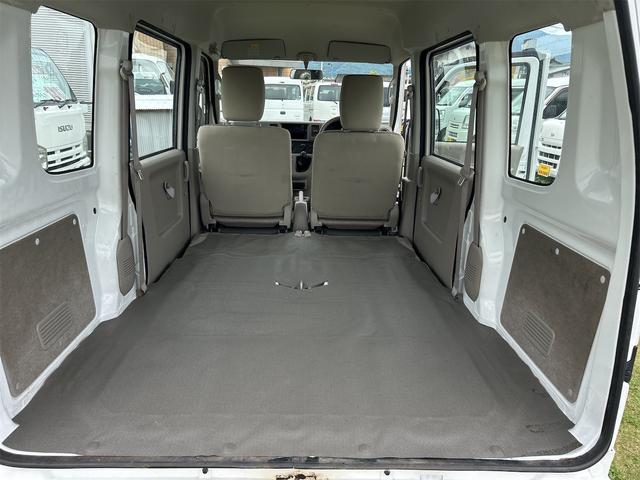 スクラム ＰＣ　ＭＴ　両側スライドドア　盗難防止システム　エアコン　パワーステアリング　運転席エアバッグ　助手席エアバッグ（29枚目）