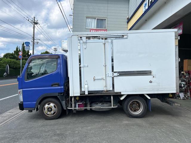 キャンター 　ＡＴ　冷凍、冷蔵車　－３０℃　積載量２０００ｋｇ　全塗装済み　バックカメラ　エアコン　パワーウィンドウ　運転席エアバッグ（2枚目）