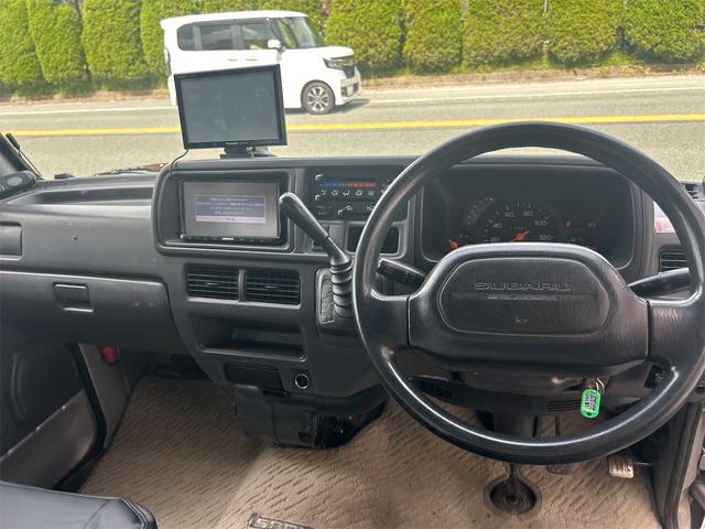 サンバートラック ＴＣ　４ＷＤ　軽トラック　ＡＴ　ＥＴＣ　ナビ　ＴＶ　エアコン　運転席エアバッグ　スーパーチャージャー　ＣＤ　ＵＳＢ（15枚目）