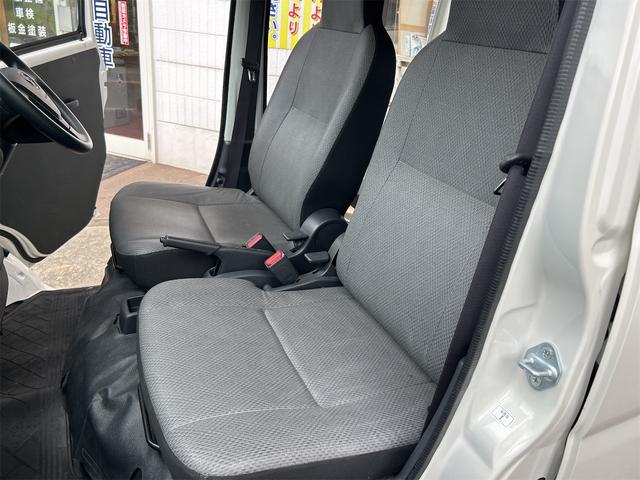 ご覧頂きまして誠に有難うございます!!是非ご来店して頂き、実際にご覧になって頂ければと思います。お客様からのご連絡をスタッフ一同、心よりお待ちしております