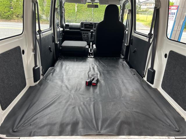 この度は当店のお車をご覧になっていただき、誠にありがとうございます。じっくり現車確認して頂けるよう、ご準備を致します!