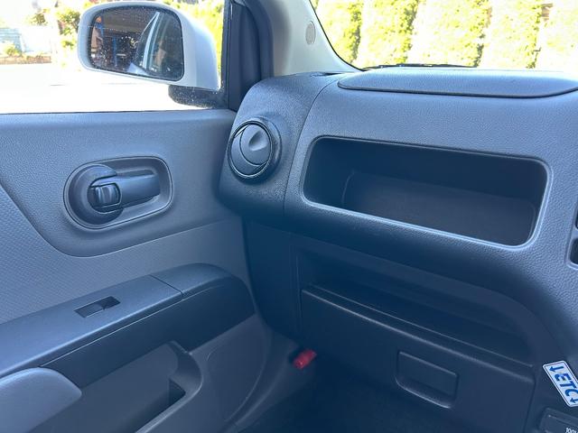 NV150AD VE エマージェンシーブレーキ ETC ナビ TV レーンアシスト 衝突被害軽減システム キーレスエントリー 電動格納ミラー 100V電源 CVT ABS ESC CD USB Bluetooth エアコン(5枚目)