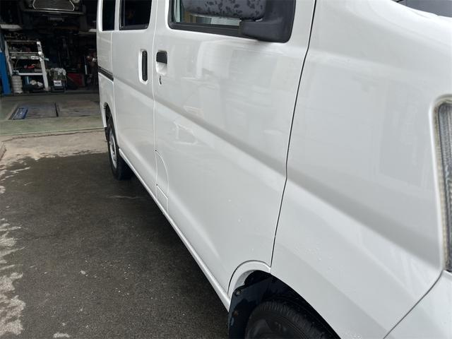 ハイゼットカーゴ ＤＸ　オートマ　フォグランプ　ハイルーフ　２人乗り　ＥＴＣ　軽バン　ＡＴ　ＥＴＣ　両側スライドドア　エアコン　パワーウィンドウ　運転席エアバッグ　助手席エアバッグ（12枚目）