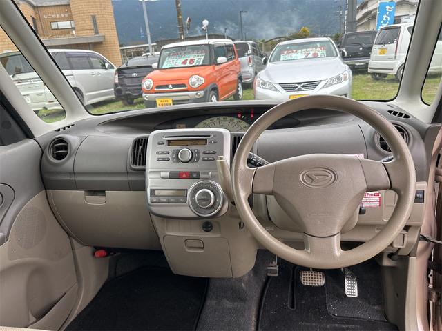 タント ワンダフルセレクション　スマートキー　オートエアコン　スライドドア　電動格納ミラー　ＡＴ　盗難防止システム　ＣＤ　衝突安全ボディ　エアコン（11枚目）