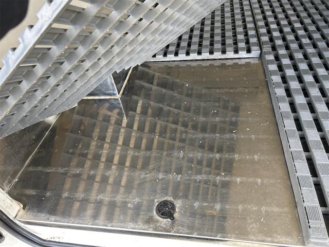 ハイエースバン -5度冷凍車 冷蔵車 オートマ ディーゼル タイヤ4本新品 社外アルミホイール フォグランプ バックモニター ドライブレコーダー ETC スライドドア 電動格納ミラー エアコン パワーウィンドウ(21枚目)