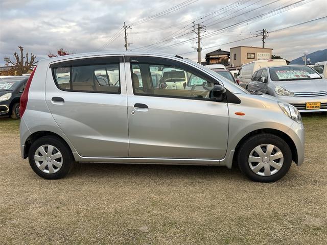 ミラ Xスペシャル マニュアル5速 ワンオーナー キーレスエントリー MT 盗難防止システム ABS CD ミュージックプレイヤー接続可 衝突安全ボディ エアコン パワーステアリング パワーウィンドウ(6枚目)