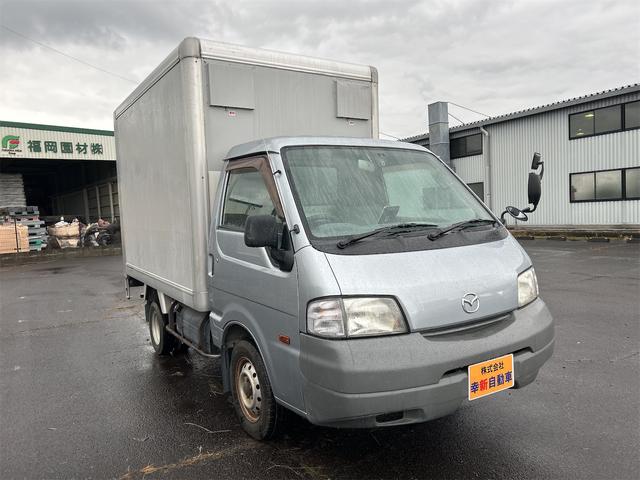 ボンゴトラック ＤＸ　キャビン全塗装済み　パネルバン　積載量７００Ｋｇ　ＣＶＴ　後輪ダブル　バックカメラ　エアコン　パワーウィンドウ　運転席エアバッグ　助手席エアバッグ（7枚目）