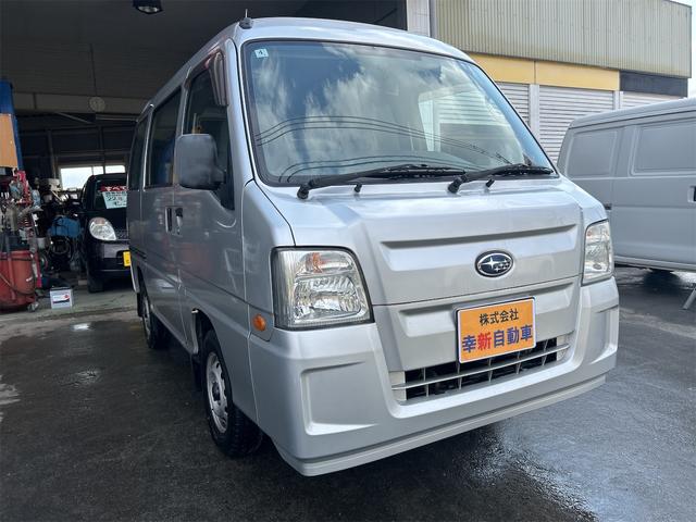 サンバーバン ＶＢ　マニュアル５速　ＭＴ　両側スライドドア　エアコン　パワーステアリング　運転席エアバッグ（7枚目）