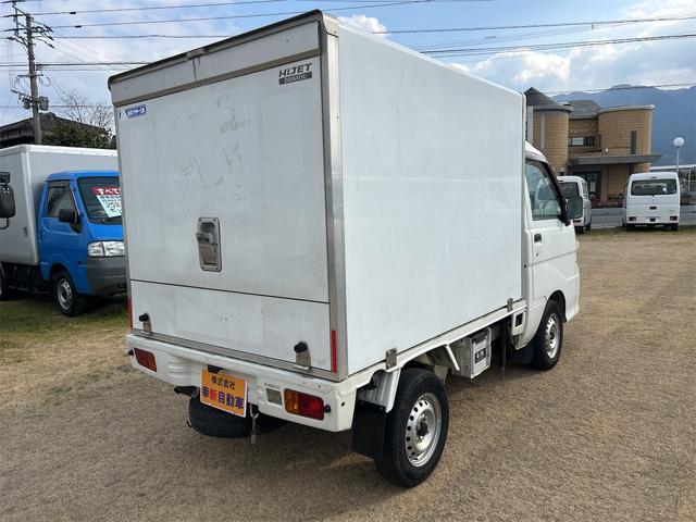 ハイゼットトラック 　リビルト（オーバーホール済）エンジン載せ替え済　オートマ　冷蔵・冷凍－７℃まで　ＡＴ　エアコン　パワーステアリング　パワーウィンドウ　運転席エアバッグ（5枚目）